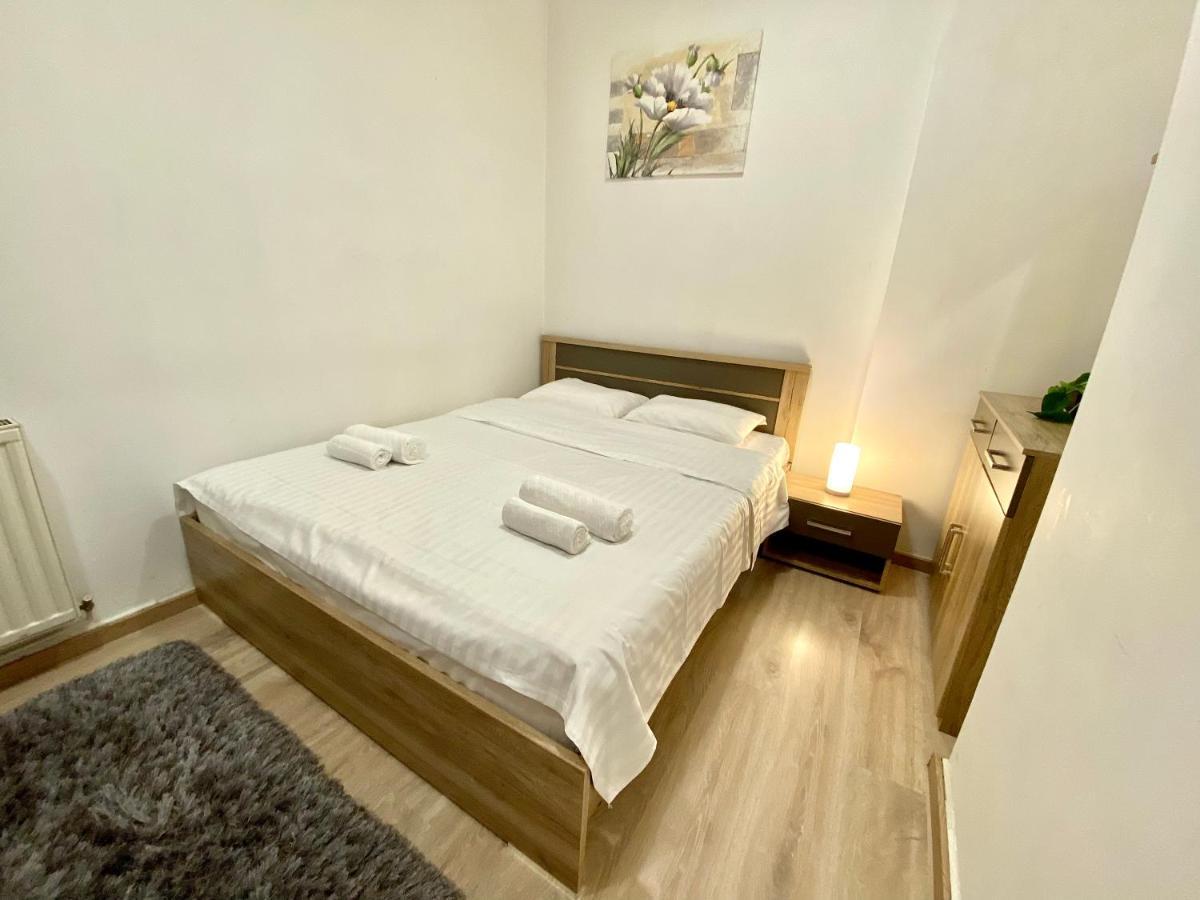 Modern Old Town Central Apartment Bukarest Eksteriør billede